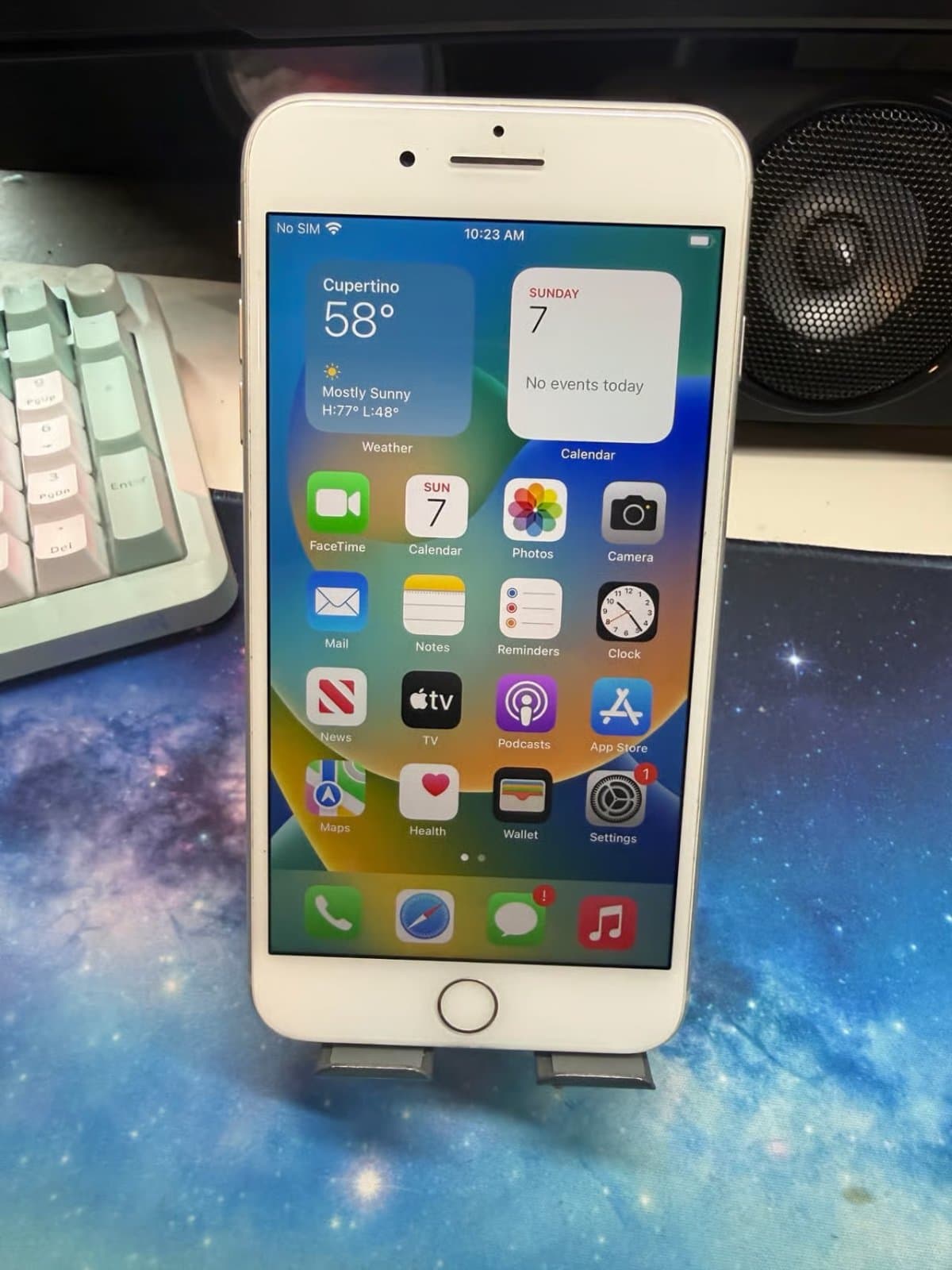 Excellent Apple iPhone 8 Plus 64 Go Argent (Désimlocké) 4778